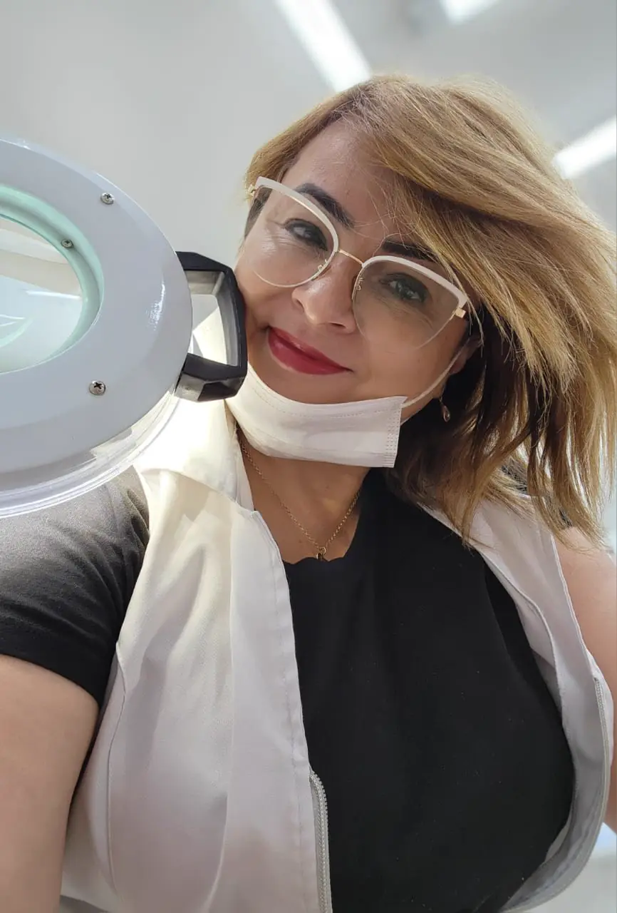 Patricia Camargo em seu espaço de atendimento